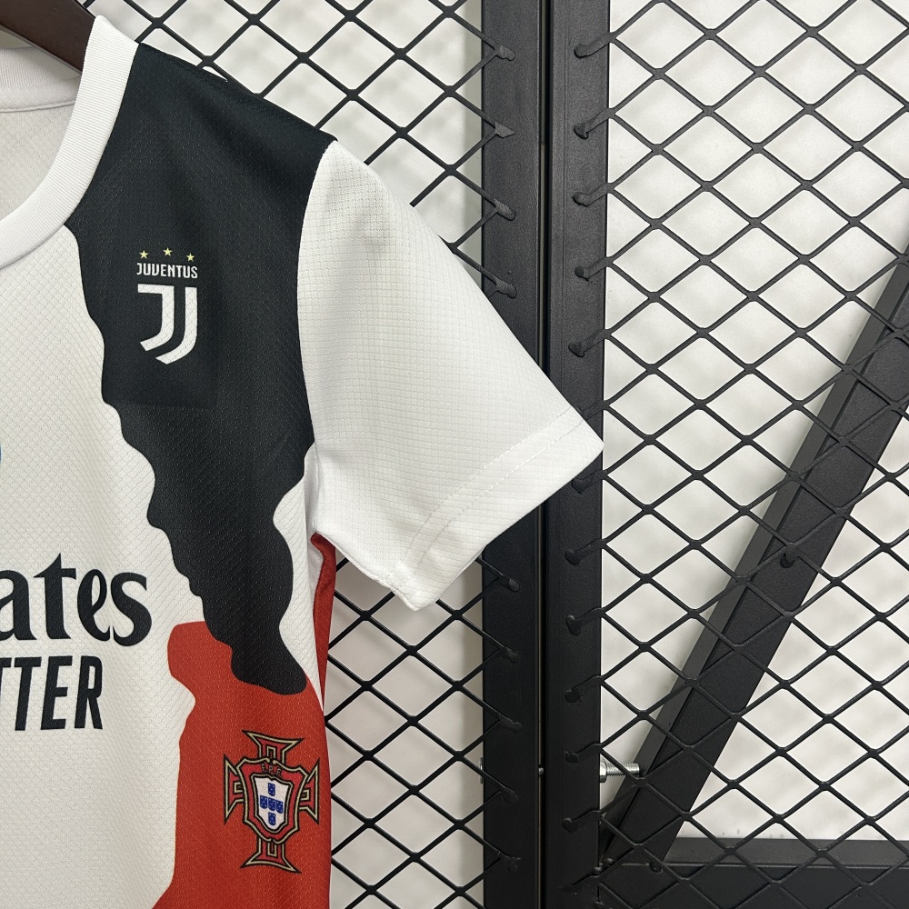 Cristiano Ronaldo Commemorative Edition Kids Kit Jersey+Shorts 2025