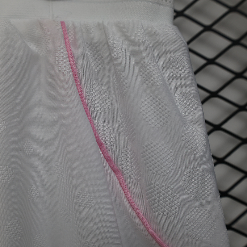 Juventus Authentic Soccer Jersey Pink & White Shorts 2025/26