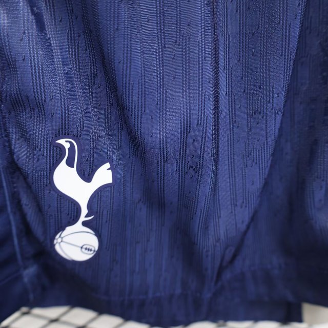 Tottenham Hotspur Authentic Football Jersey Home Shorts 2025/26