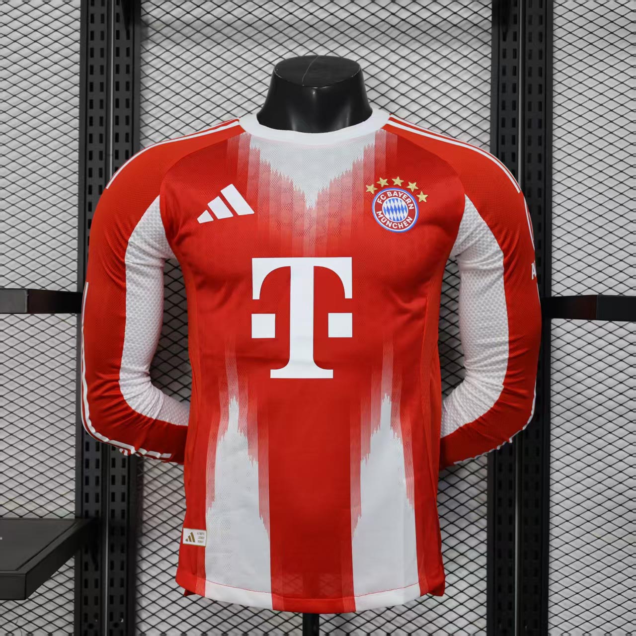 Authentic Bayern Munich Soccer Jersey Home Long Sleeve Shirt 2025/26 in Red
