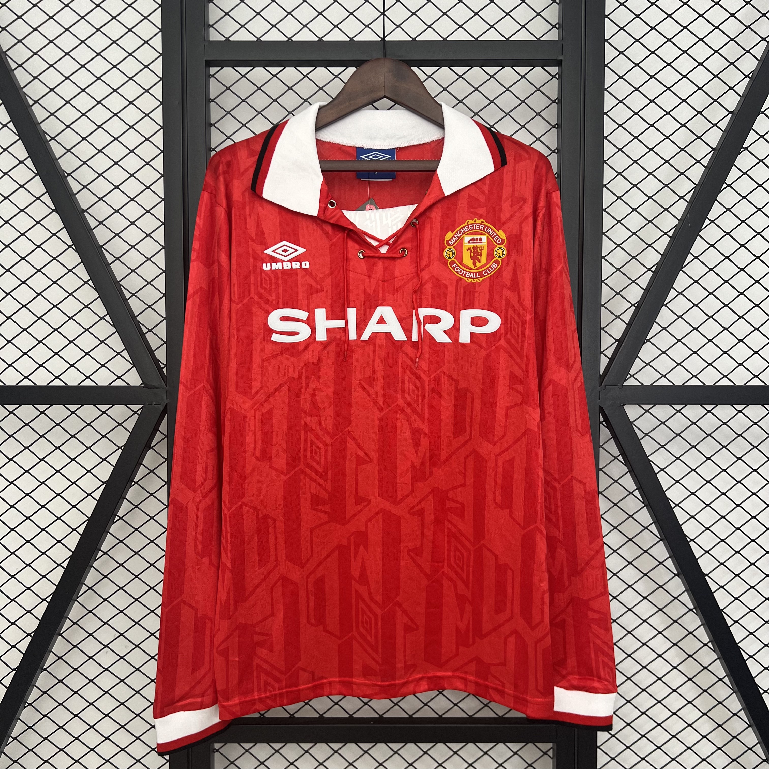 Manchester United Retro Home Long Sleeve Football Jersey Shirt 1992/94 in Red