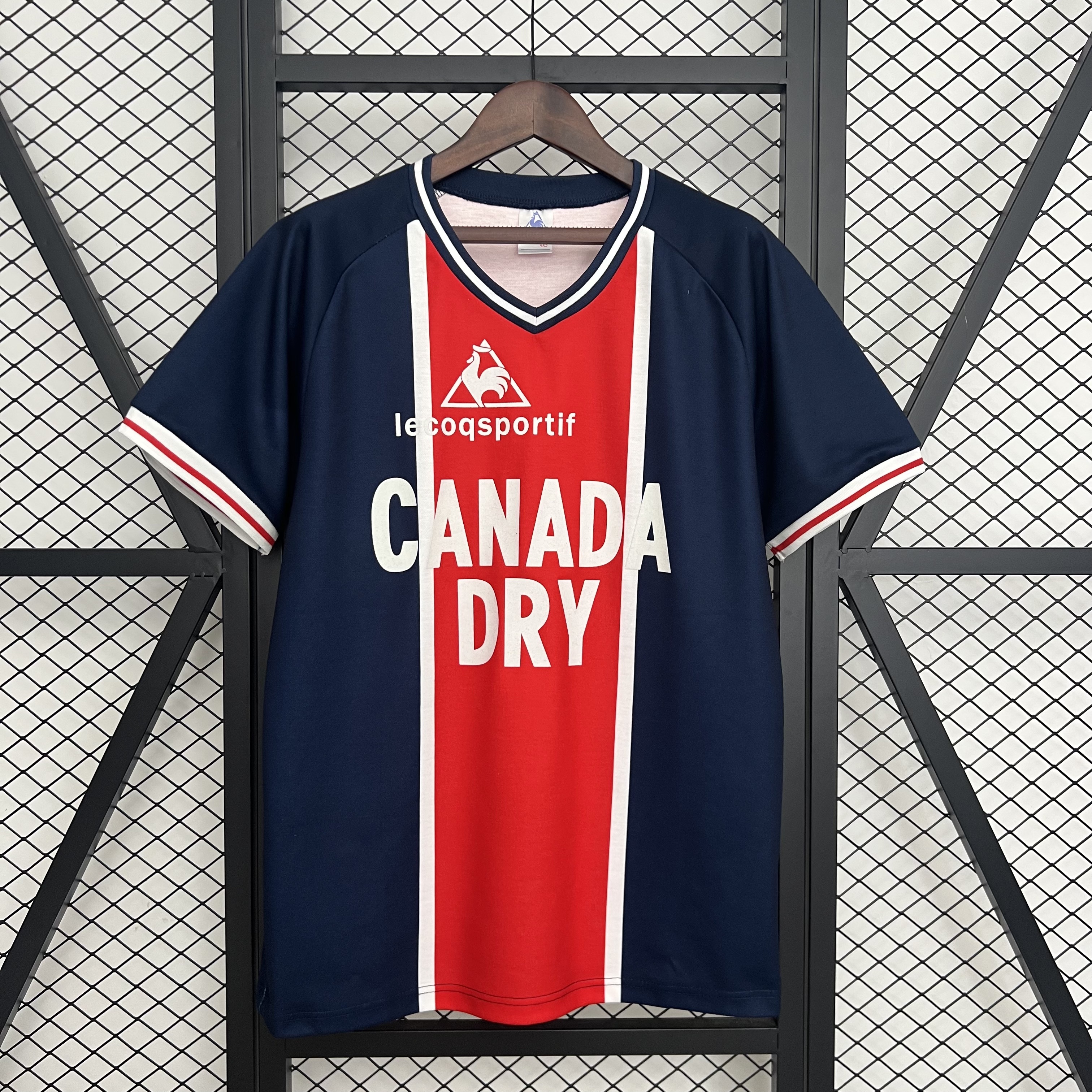 PSG Retro Jersey Home Soccer Shirt 1974 in Blue&Red