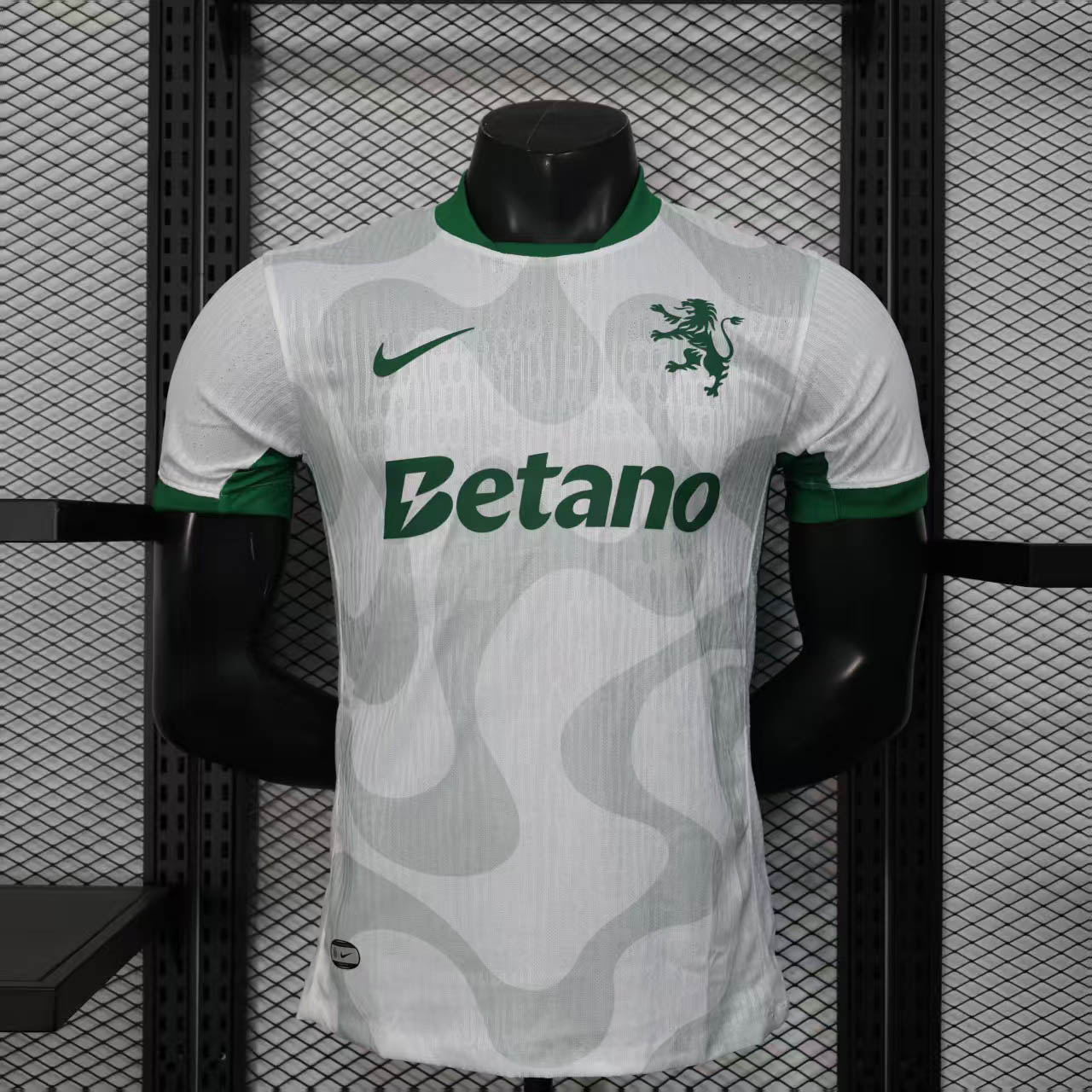 Sporting CP Authentic Soccer Jersey Fourth Away Shirt 2025/26 in Green&White