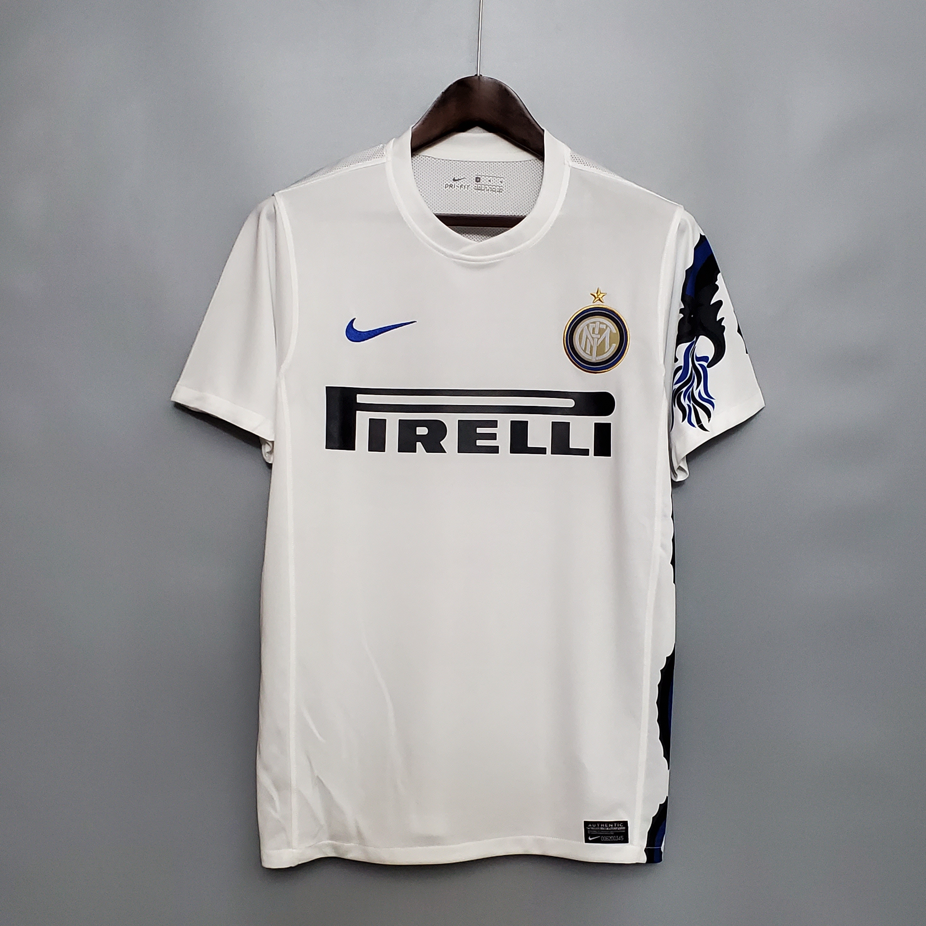 Inter Milan Retro Soccer Jersey Away Custom Shirt 2010/11 in White