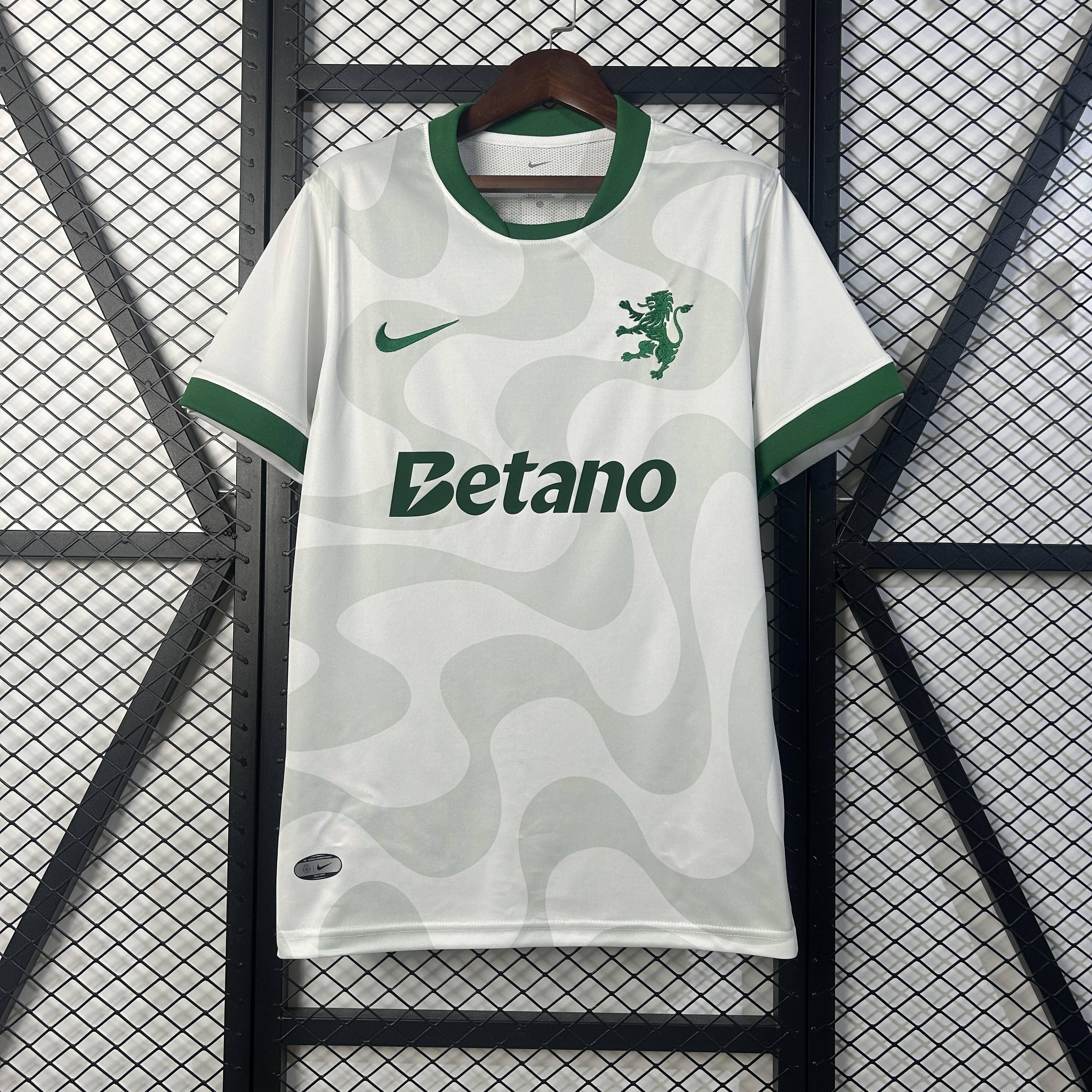 Sporting CP Soccer Jersey Fourth Away Custom Shirt 2025/26 in White&Green