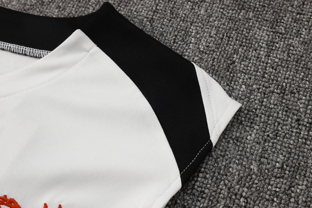 Liverpool Sleeveless Training Kit White 2025/26