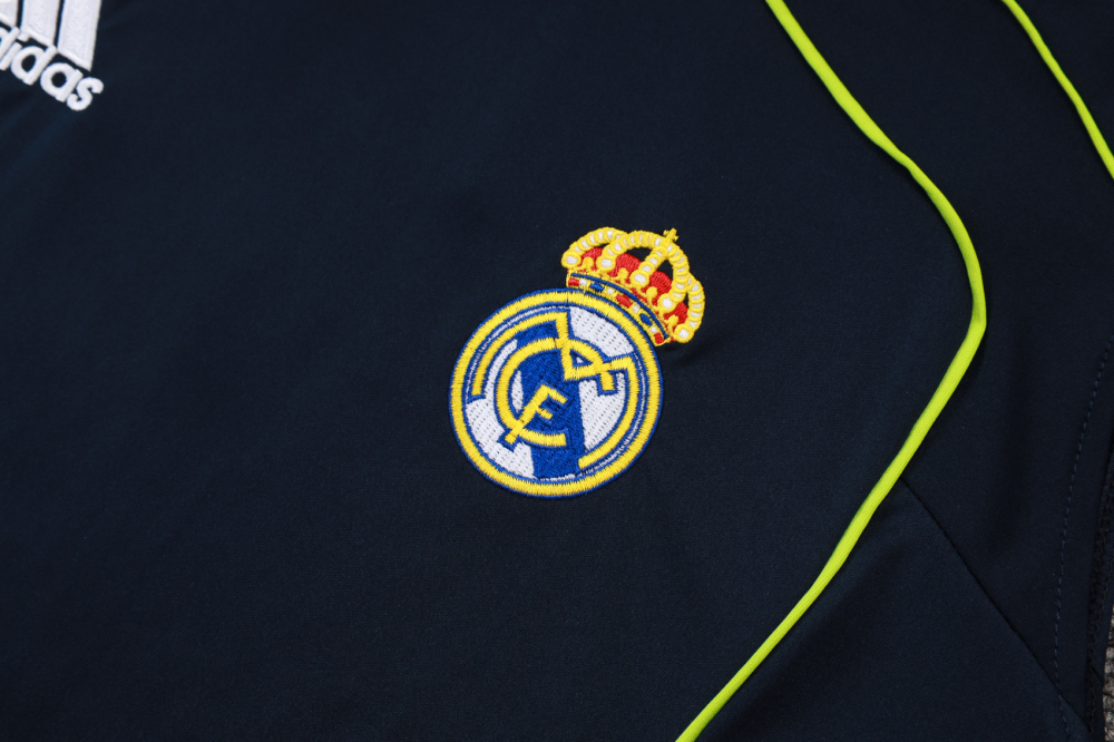 Real Madrid Sleeveless Training Kit 2025/26