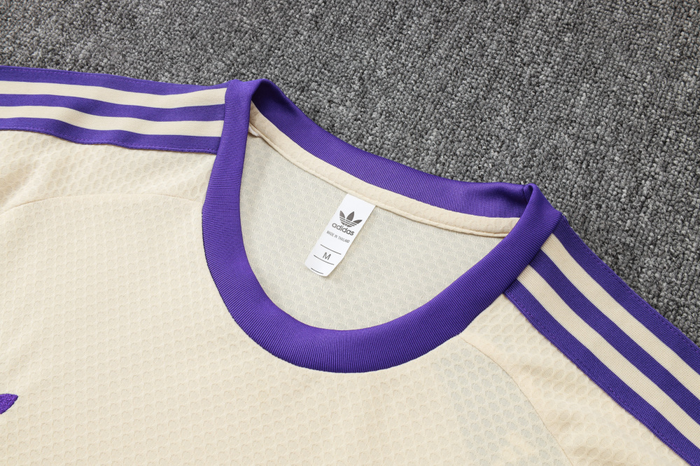 Real Madrid Training Jersey Kit Apricot 2025/26