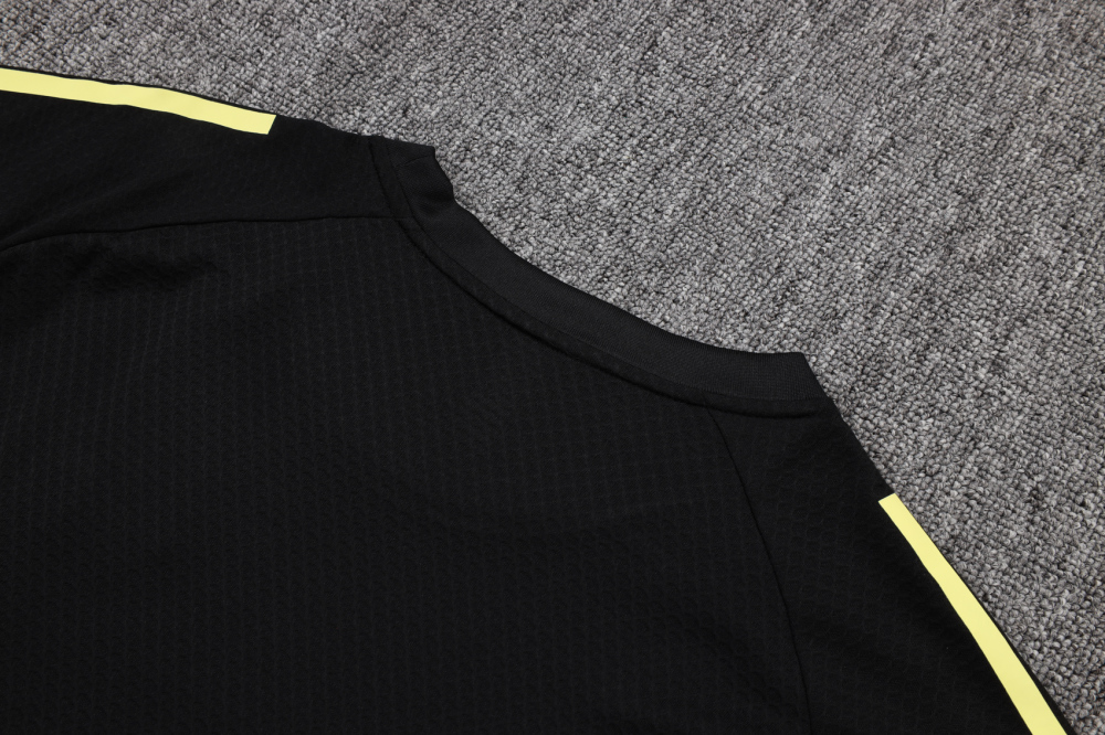 Juventus Training Jersey Kit Black 2025/26