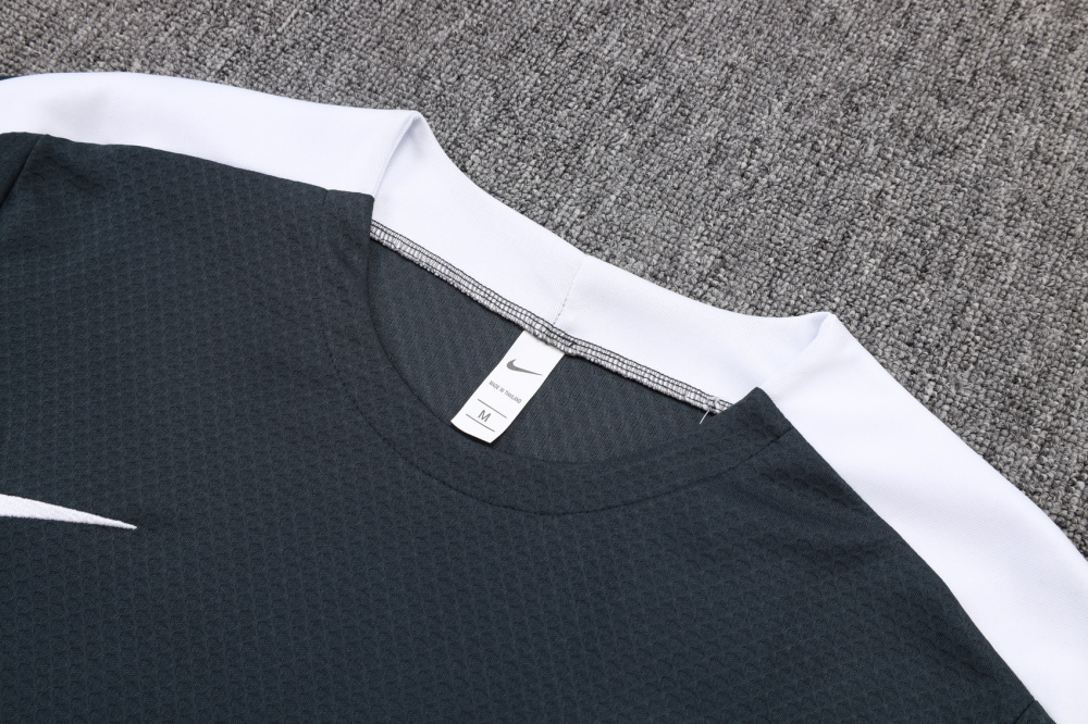 Chelsea Training Jersey Kit Gray 2025/26