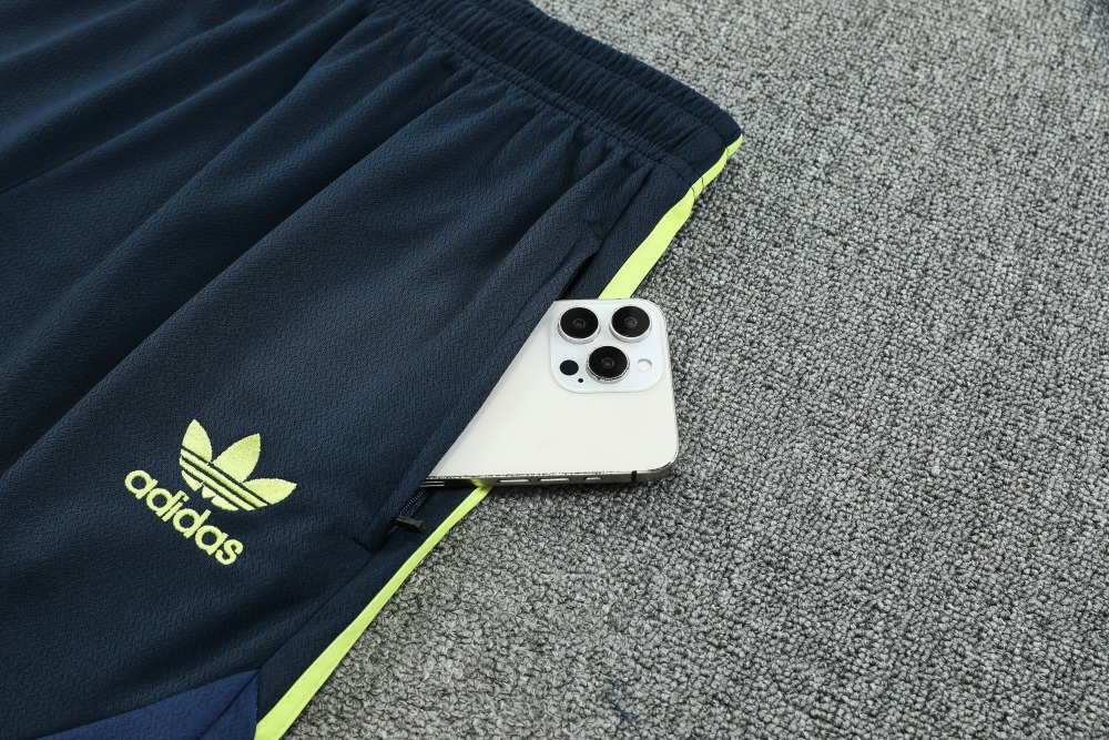 Juventus Training Jersey Kit 2025/26