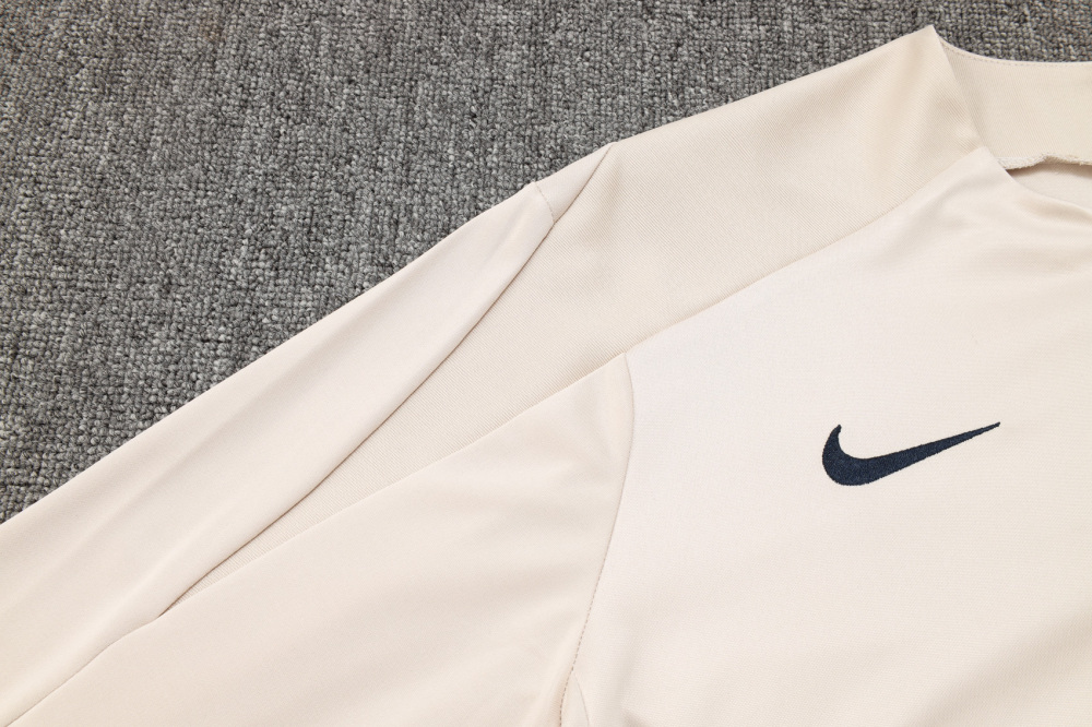 Barcelona Training Kit (Sweatshirt+Pants) Beige 2025/26