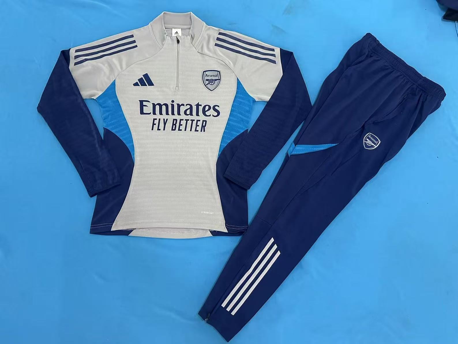 Arsenal Authentic Training Kit Sweatshirt & Pants Set Grey 2025/26 - Player Version
