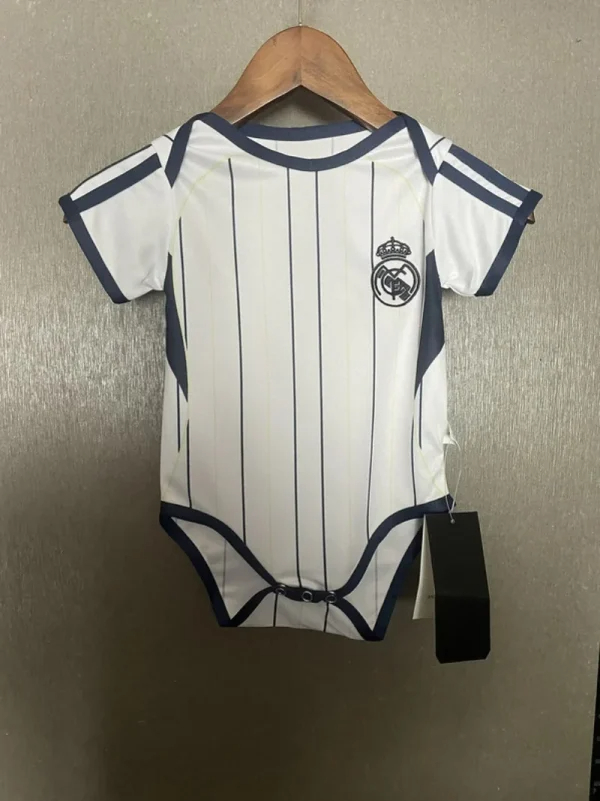 Real Madrid Soccer Jersey US Pack Baby Uniform 2025/26 in White