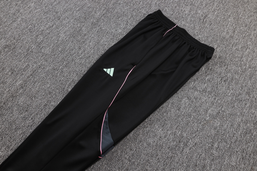 Juventus Training Kit (Sweatshirt+Pants) Black 2025/26