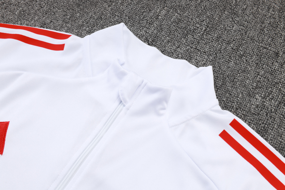 Liverpool Training Kit (Jacket+Pants) White 2025/26