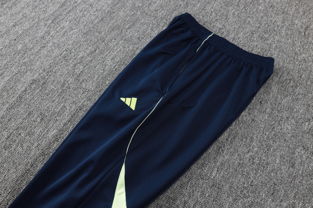 Real Madrid Training Kit (Jacket+Pants) Light Green 2025/26