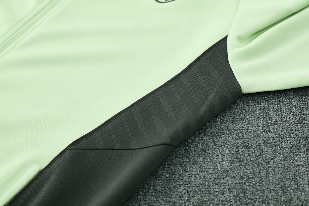 Real Madrid Training Kit (Jacket+Pants) Light Green 2025/26