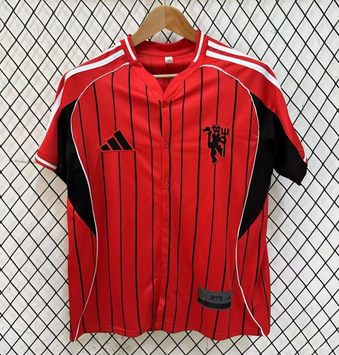 Manchester United X US Pack Baseball Jersey Shirt 2025/26 in Red