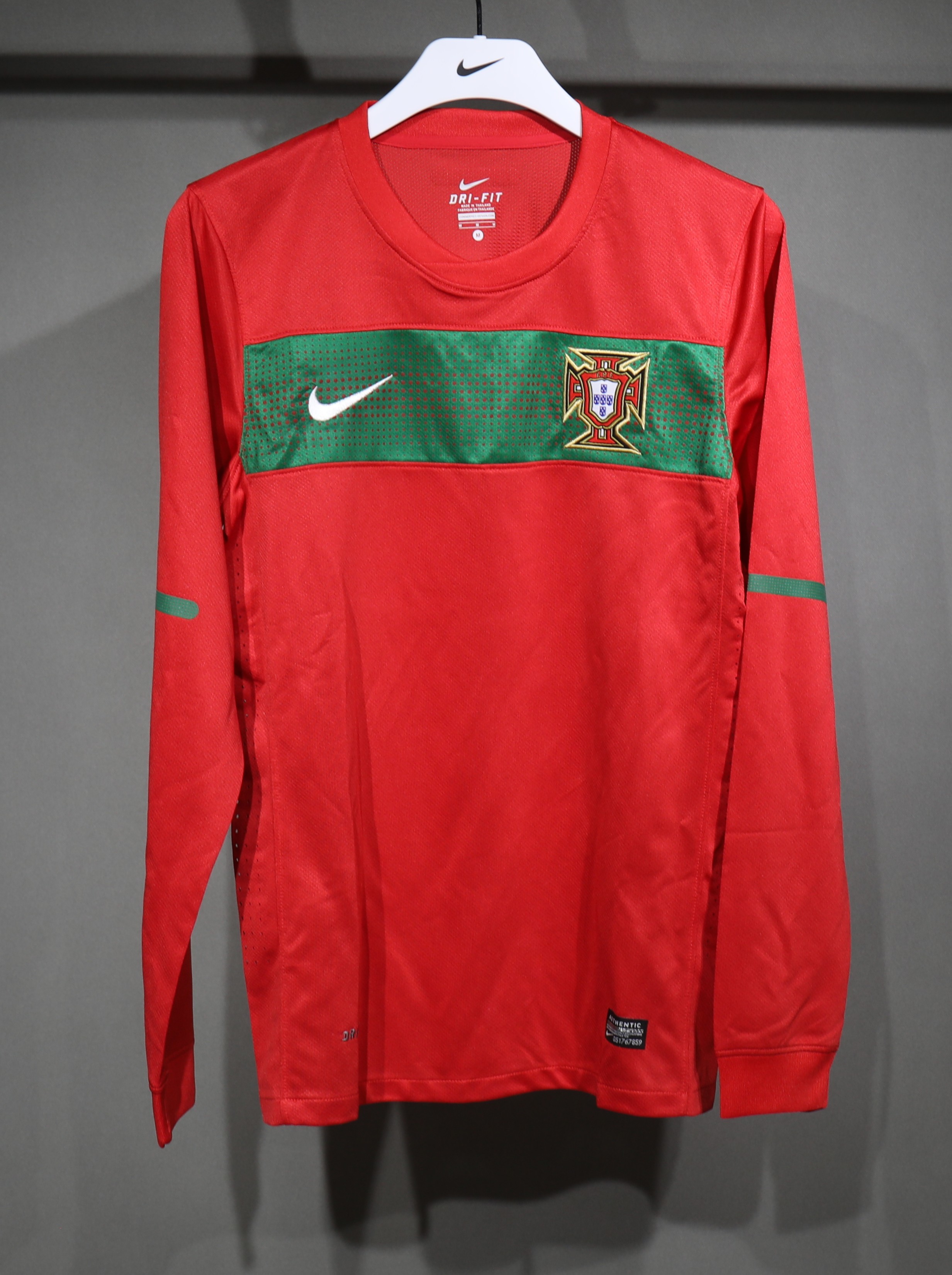 Portugal Retro Authentic Soccer Jersey Home Long Sleeve Shirt World Cup 2010 in Red