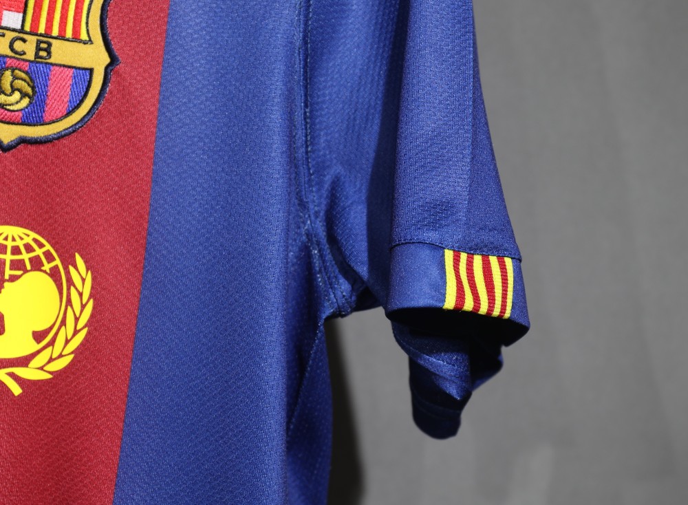 Authentic Barcelona Retro Jersey Home Soccer Shirt 2006-07