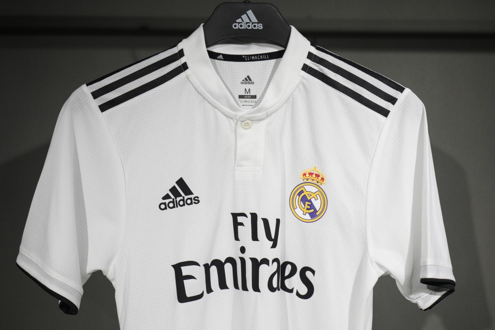 Real Madrid Authentic Retro Jersey Home Soccer Shirt 2018/19