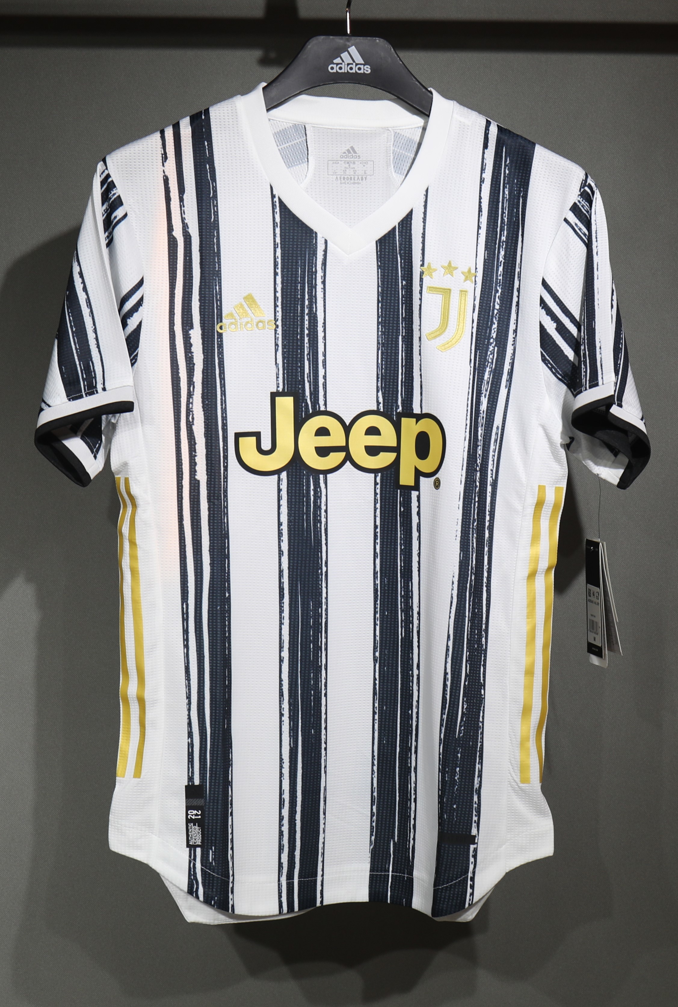 Juventus Retro Authentic Soccer Jersey Home Shirt 2020-21 in Black&White
