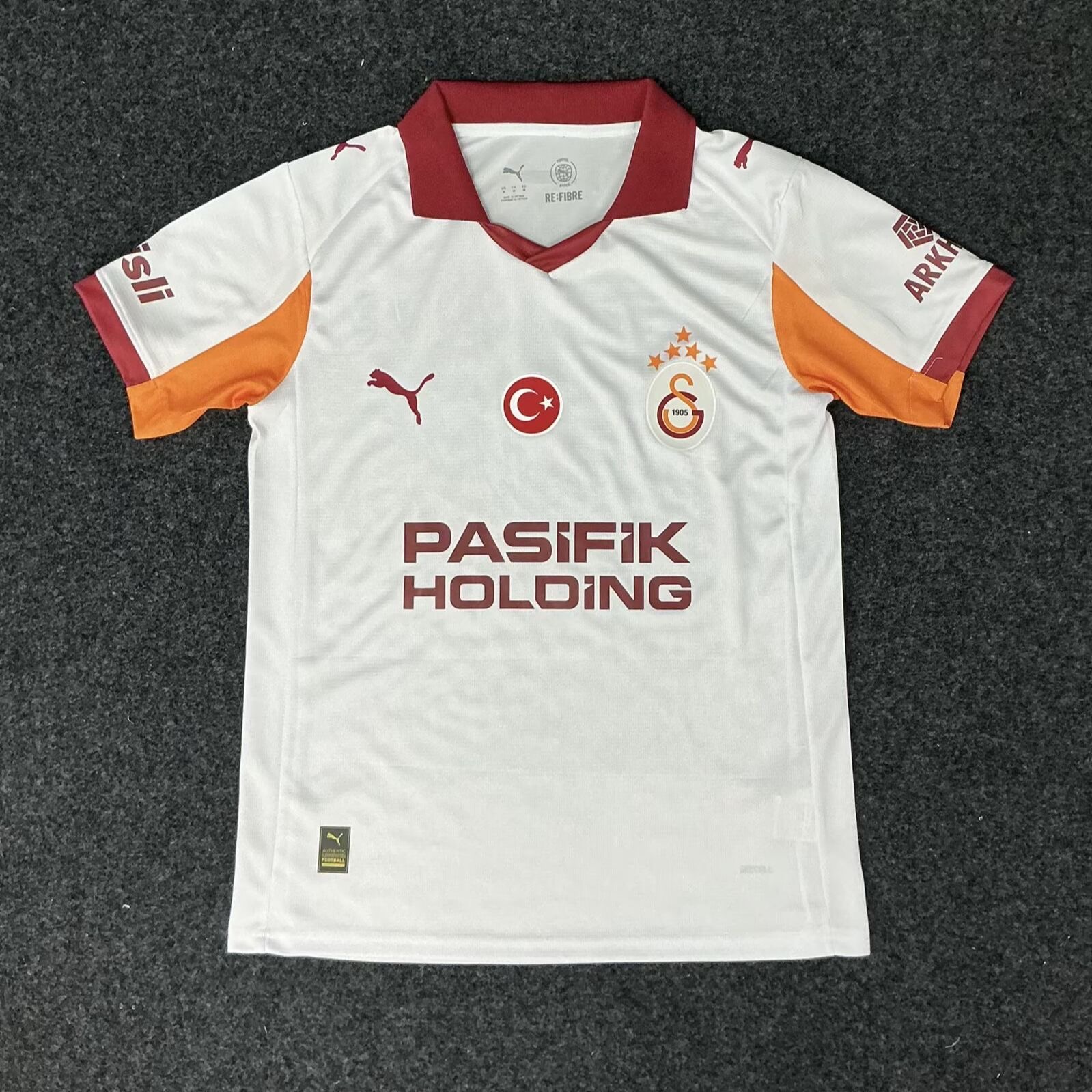 Galatasaray Away Football Jersey Custom Shirt 2025/26 - with Sponsors in White