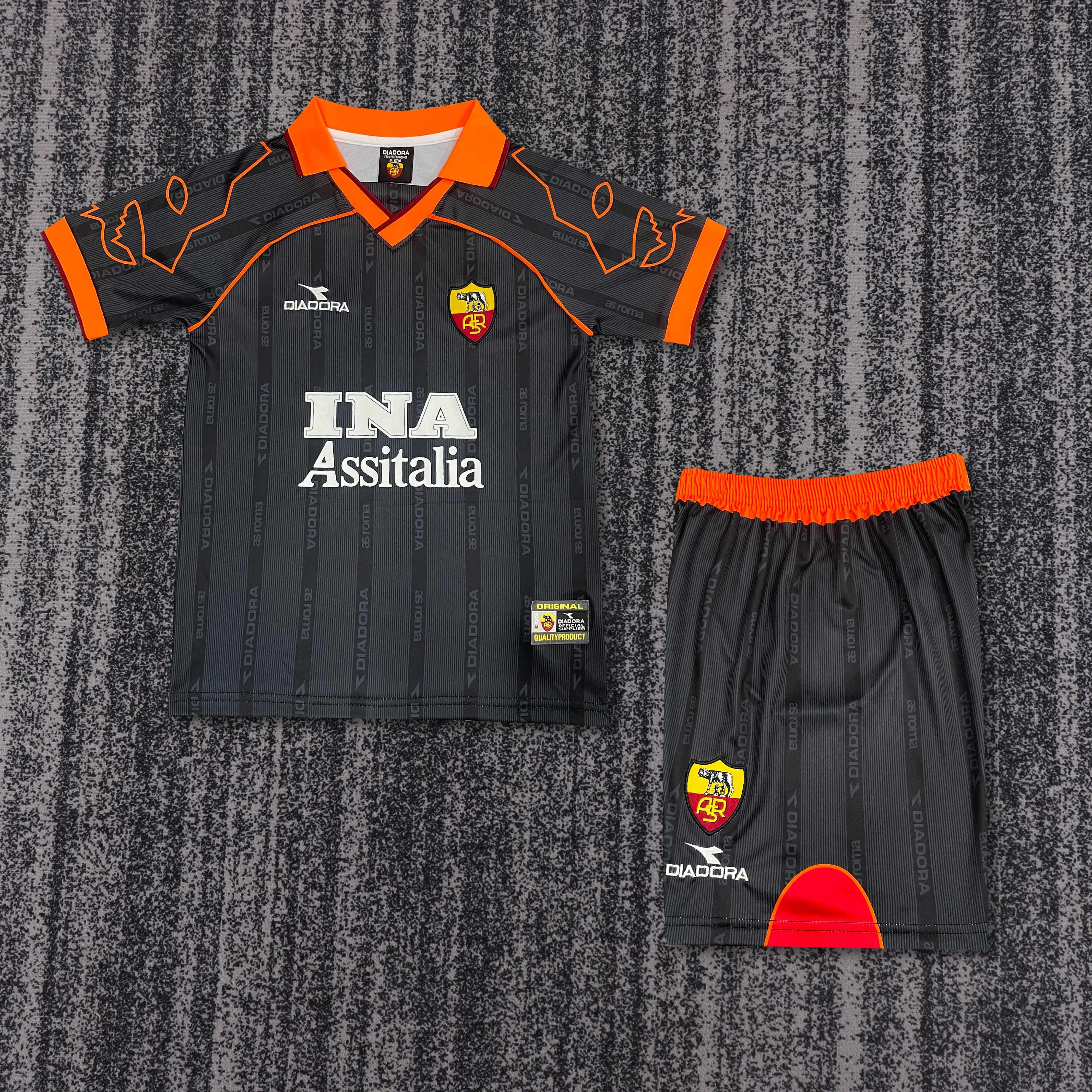 ROMA Retro Soccer Jersey Away Kids Jersey & Shorts Kit 1999/00 in Model Year: 1999-2000 Country and League: Italy-Serie A