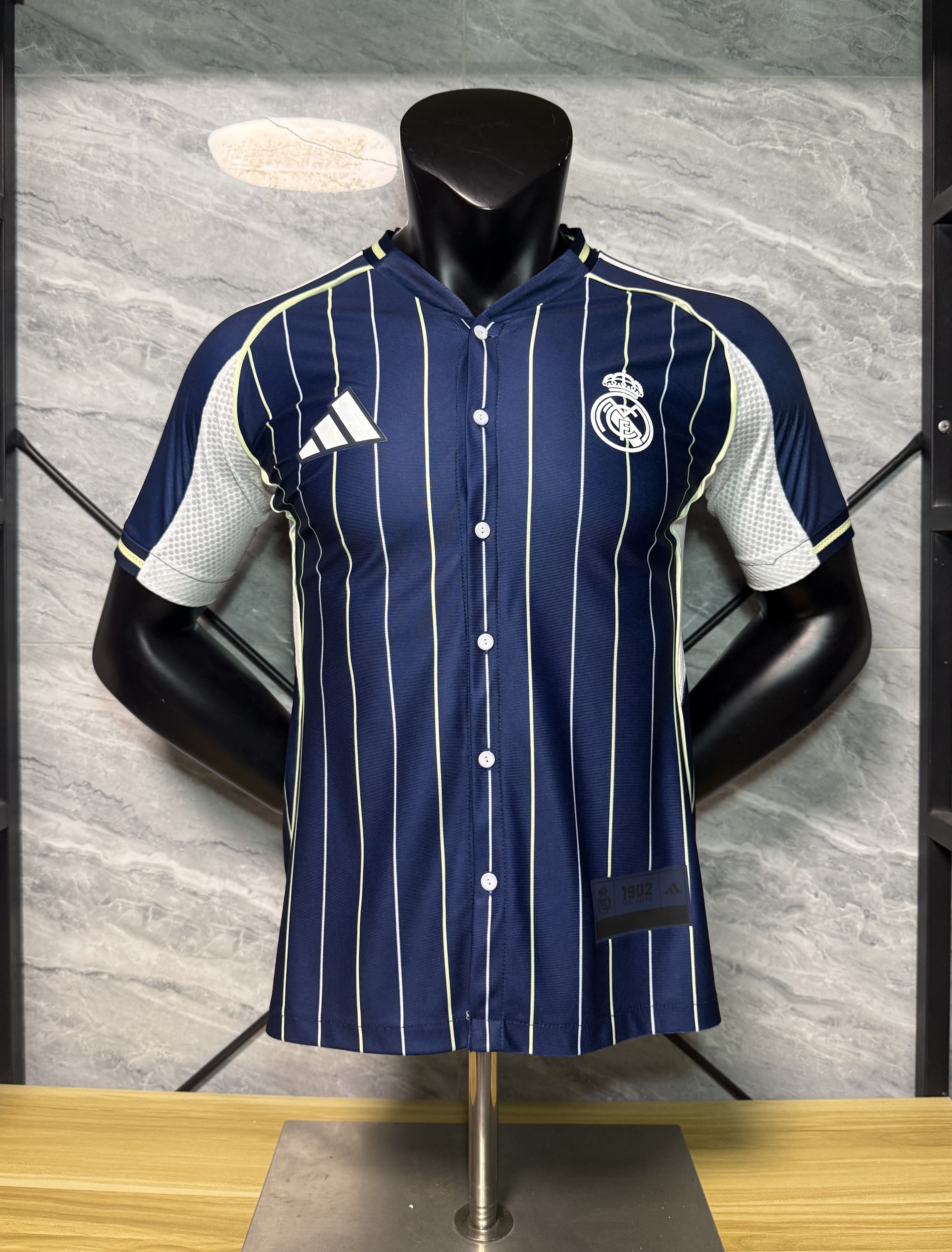 Real Madrid Authentic Soccer Jersey US Pack Shirt 2025/26 in Model Year: 2025/26 Country and League: Spain-La Liga