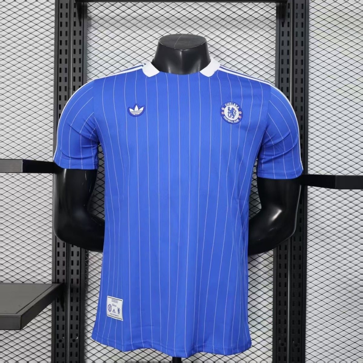 Chelsea Authentic Football Jersey Terrace Icons Special Edition Shirt 2025/26 in Blue