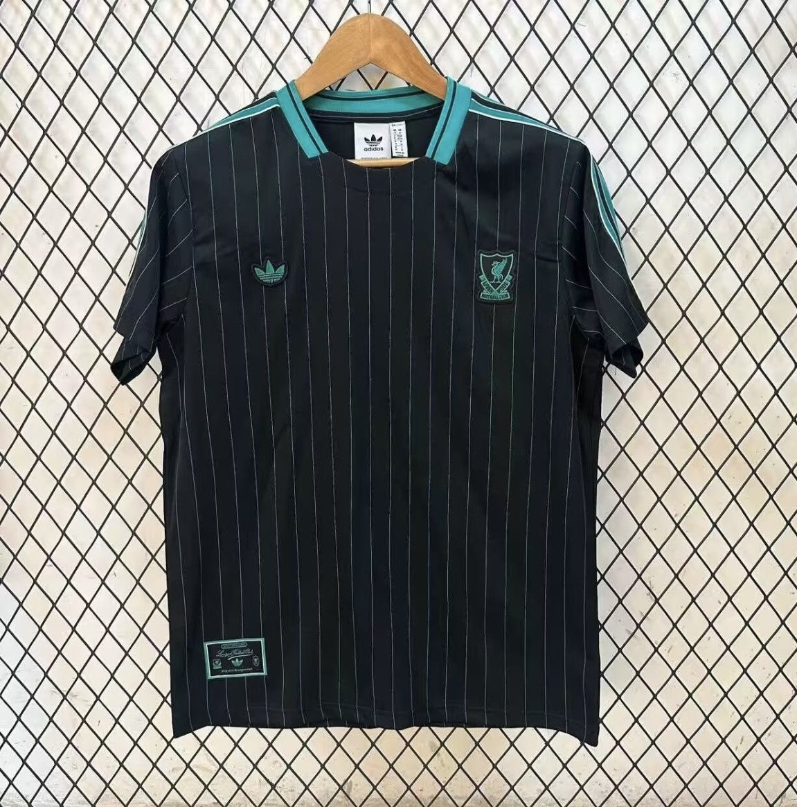 Liverpool Football Jersey Terrace Icons Special Edition Custom Shirt 2025/26 in Black