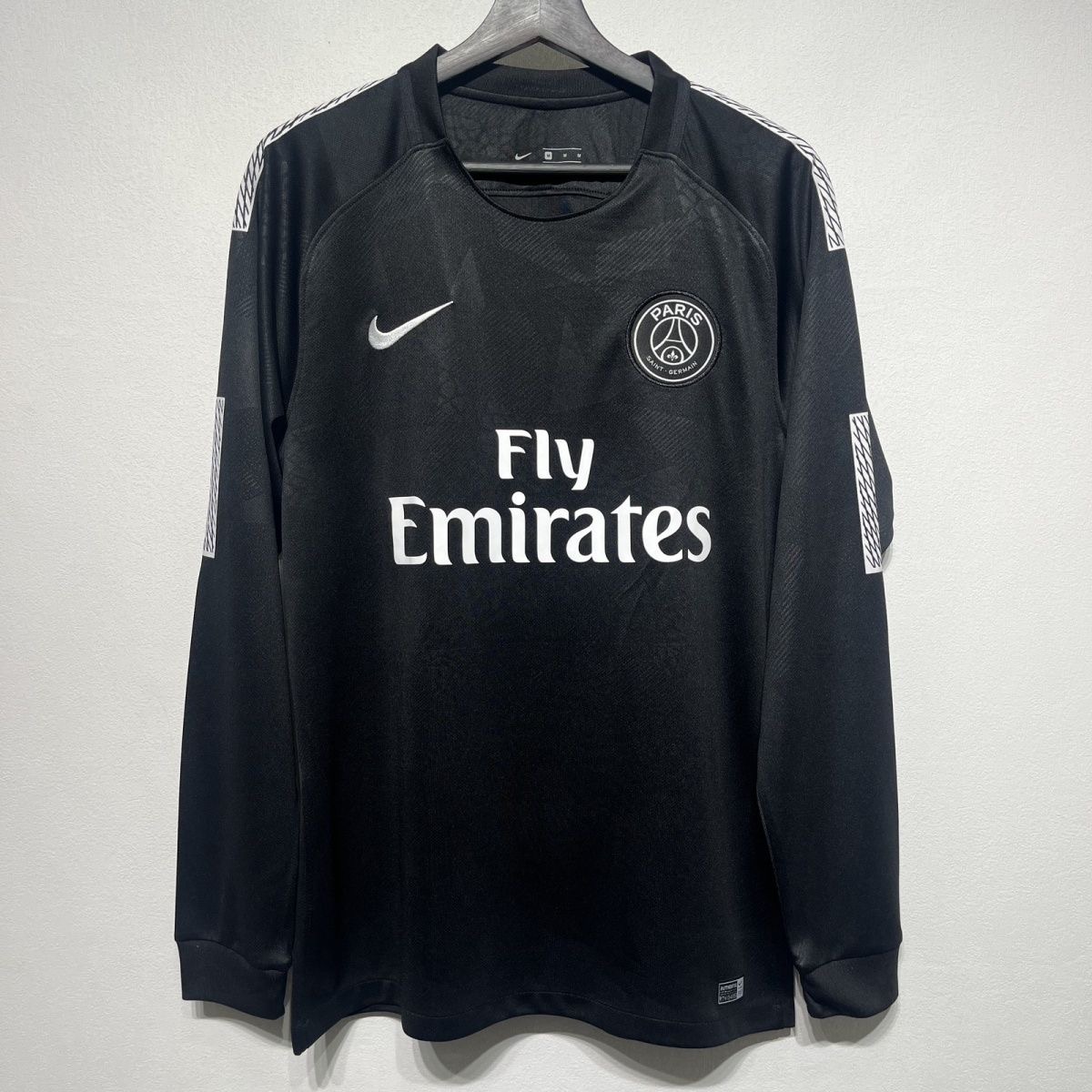 PSG Retro Jersey Third Away Long Sleeve Soccer Shirt 2017/18 in Black