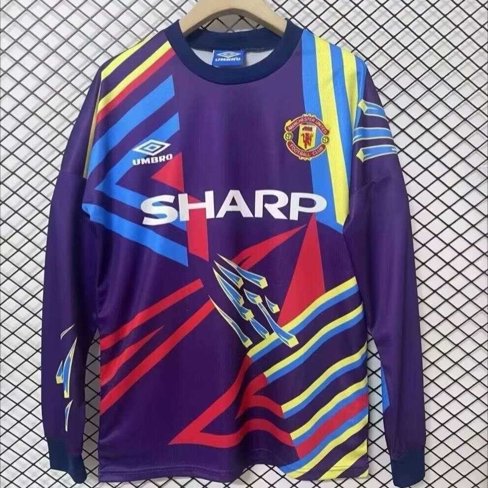 Manchester United Retro Football Jersey Goalkeeper Long Sleeve Custom Shirt 1992/93 in Purple
