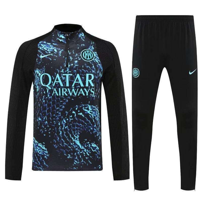 Inter Milan Training Kit Sweatshirt & Pants Set 2025/26 in Model Year: 2025/26 Country and League: Italy-Serie A