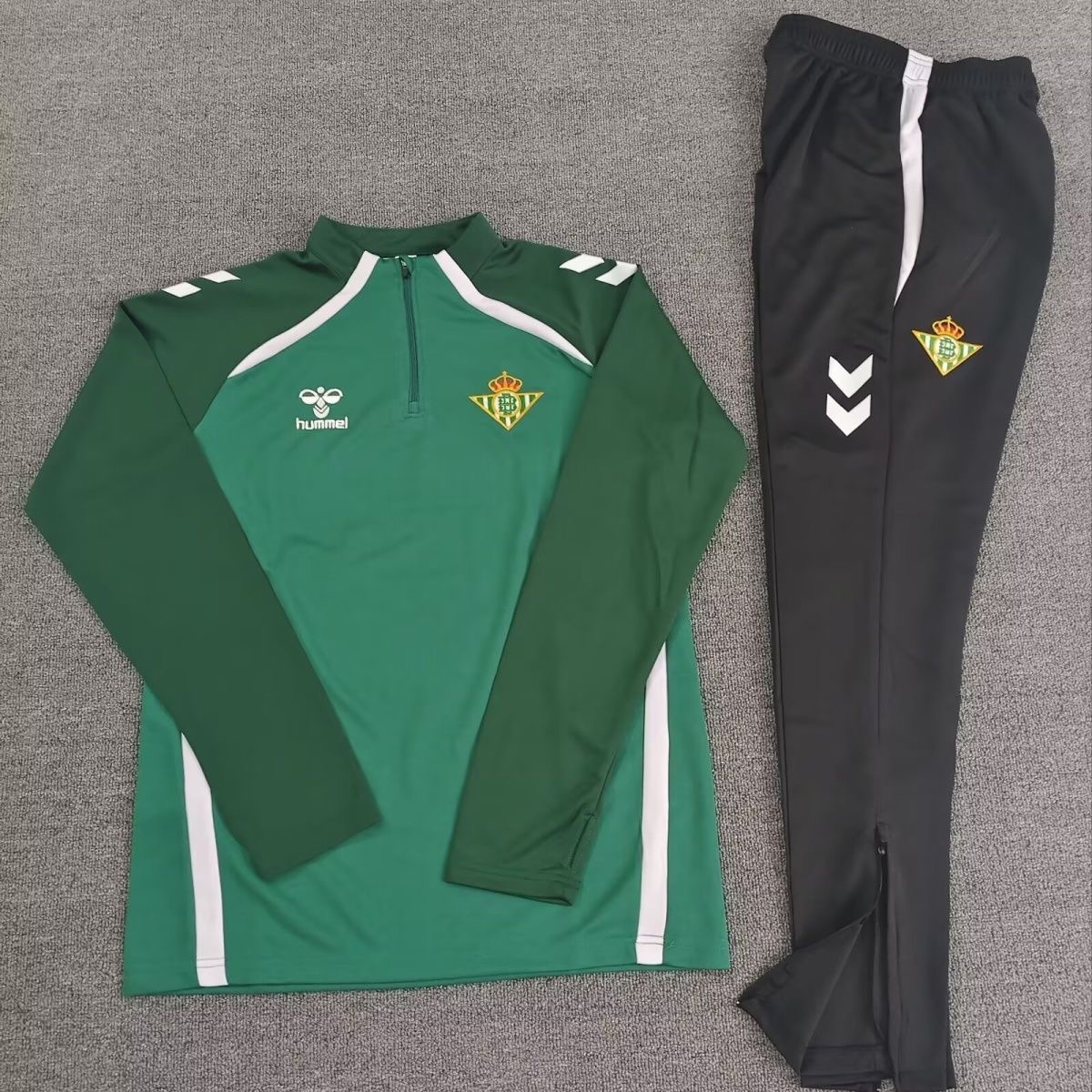 Kids Real Betis Training Kit Sweatshirt & Pants Set Green 2025/26