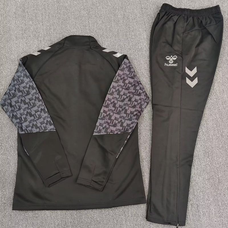 Real Betis Training Kit (Sweatshirt+Pants) Black 2025/26