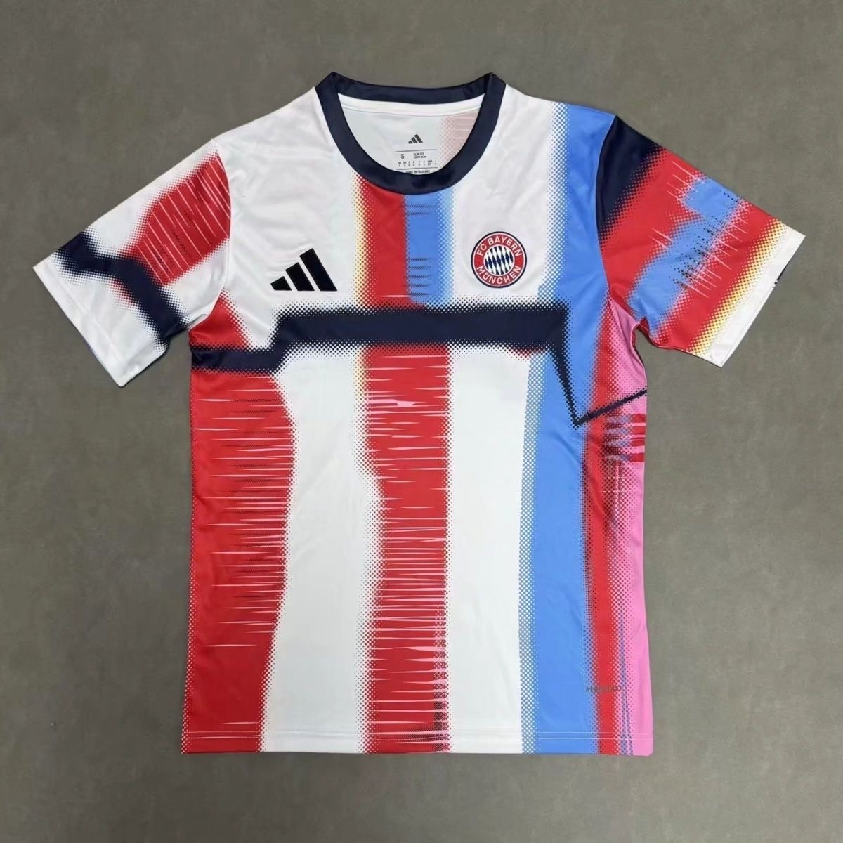 Bayern Munich Soccer Jersey Training Pre-Match Custom Shirt 2025/26 in Red