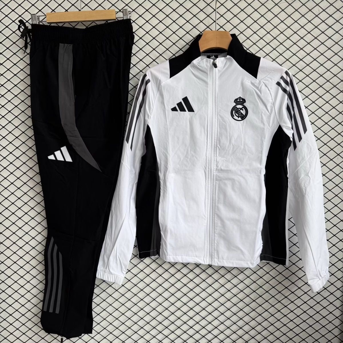 Real Madrid Windbreaker with Pants White 2025-26