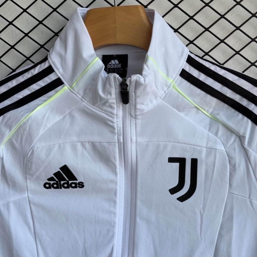 Juventus Windbreaker With Pants White 2025/26