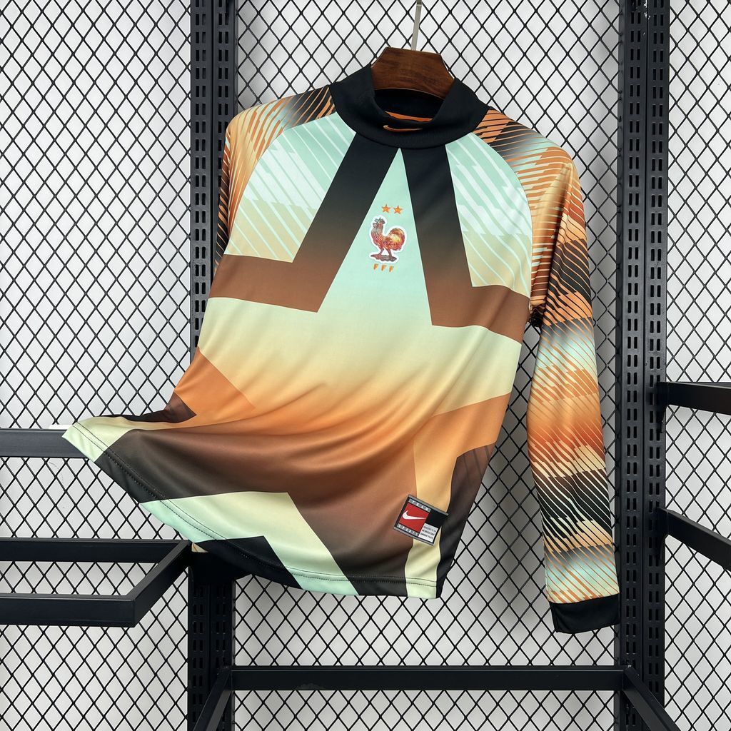 France Football Jersey Goalkeeper Hollywood Long Sleeve Custom Shirt 2026 World Cup Edition in Yellow