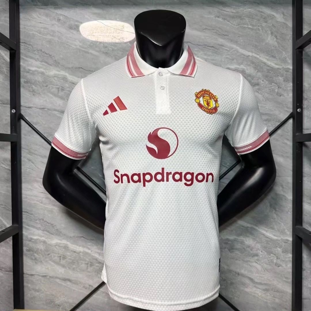 Manchester United Authentic Pink Special Edition Football Jersey Shirt 2025/26 in Model Year: 2025/26 Country and League: