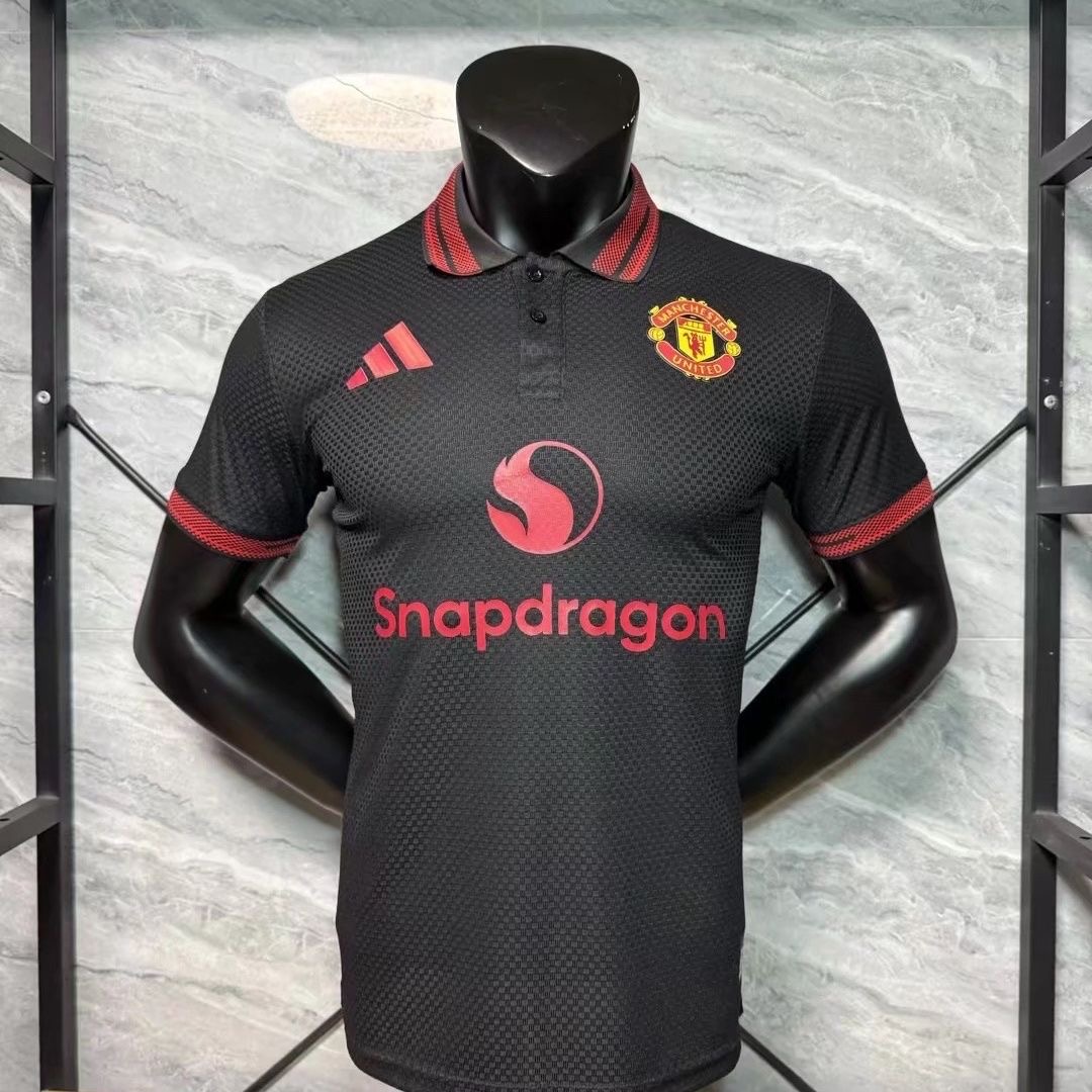 Manchester United Authentic Black Special Edition Football Jersey Shirt 2025/26 in Model Year: 2025/26 Country and League: