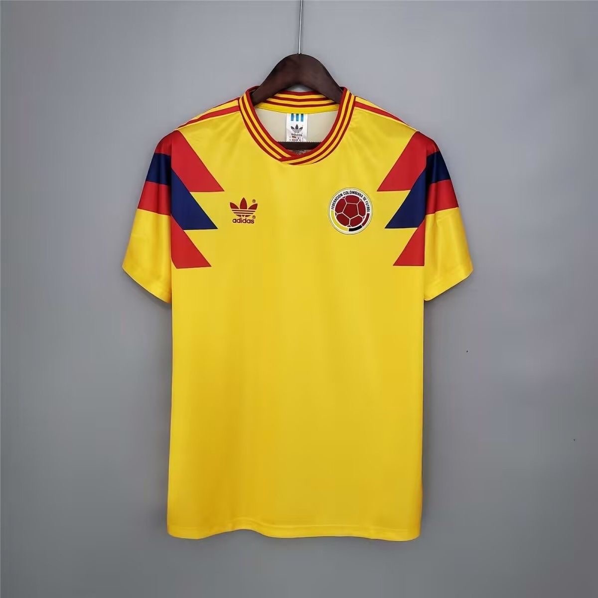 Colombia Retro Soccer Jersey Home Custom Shirt 1990 in Yellow