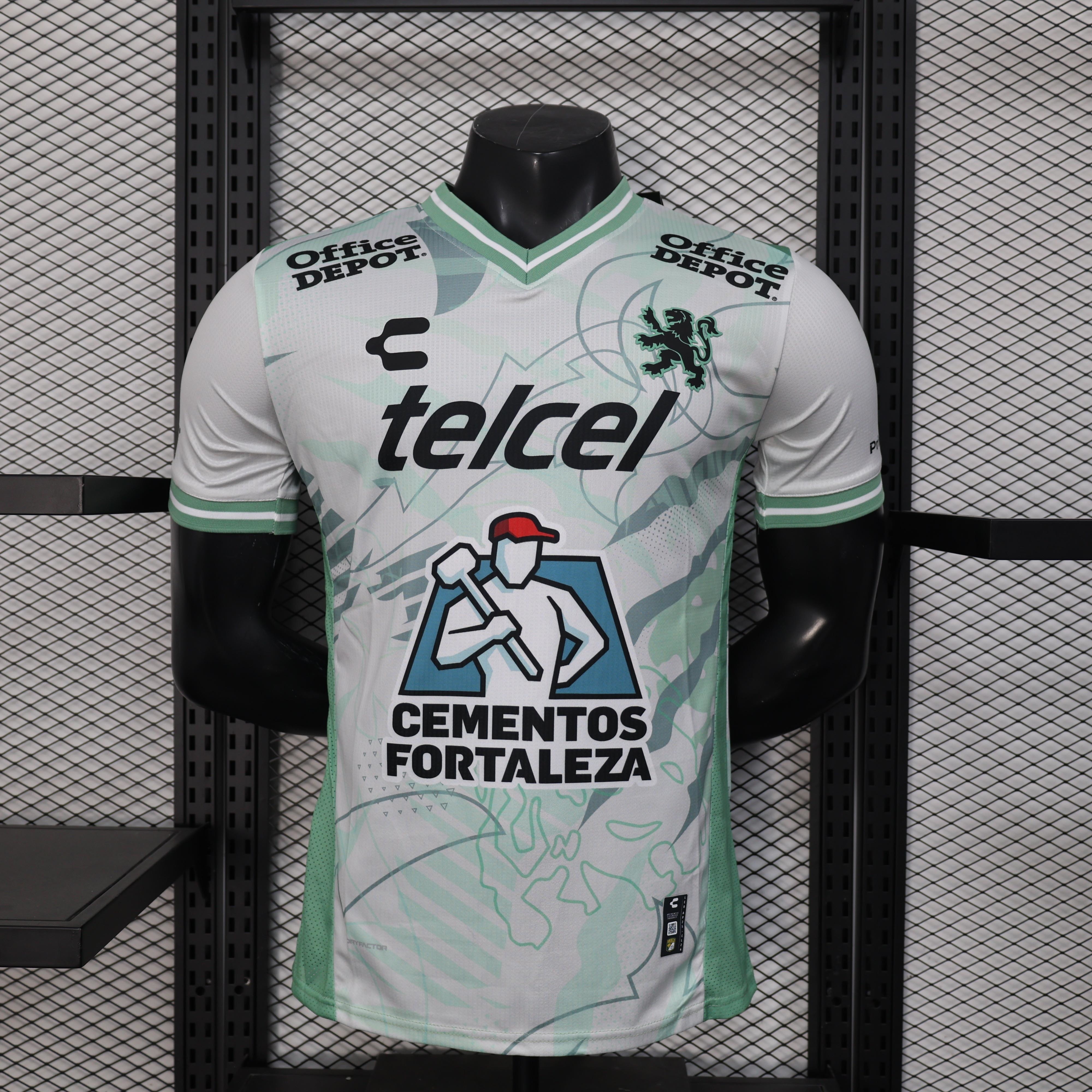 Club Leon Authentic Soccer Jersey Away Shirt 2025/26 in Model Year: 2025/26 Country and League: Mexico-Liga MX