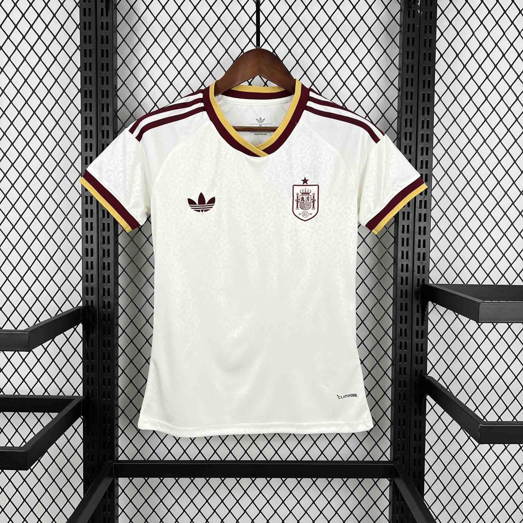 Spain Soccer Jersey Women‘s Away Custom Shirt 2026 World Cup Edition in Off-White