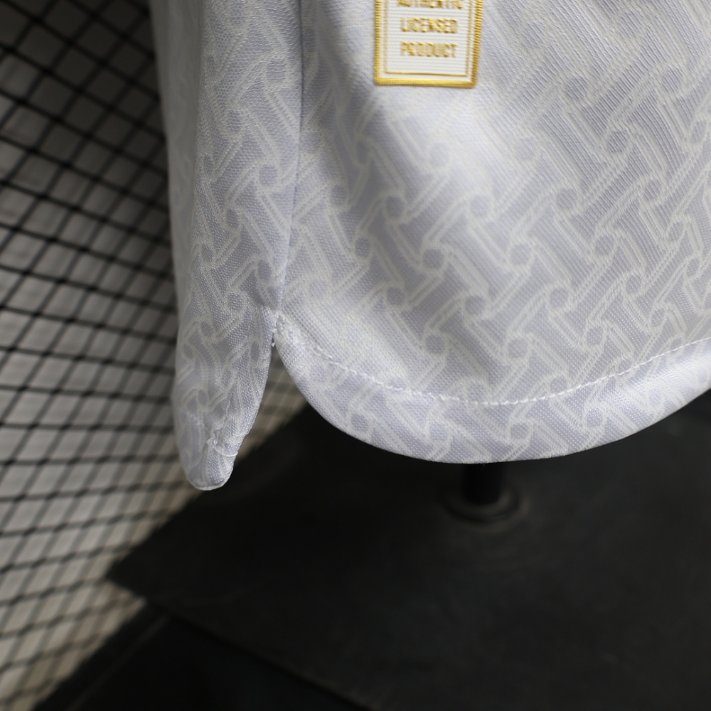 Italy Authentic Away Long Sleeve Football Shirt World Cup 2026