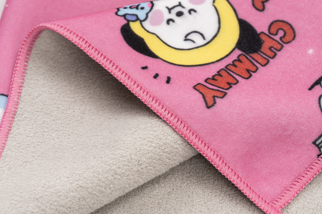 Sticky Microfiber Lens Cloth