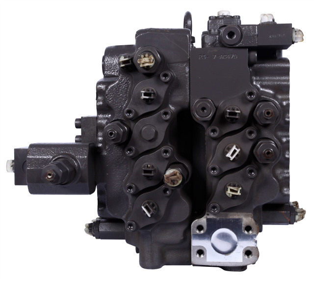 SDLG Excavator parts LG6225 control valve 11214527 11211288