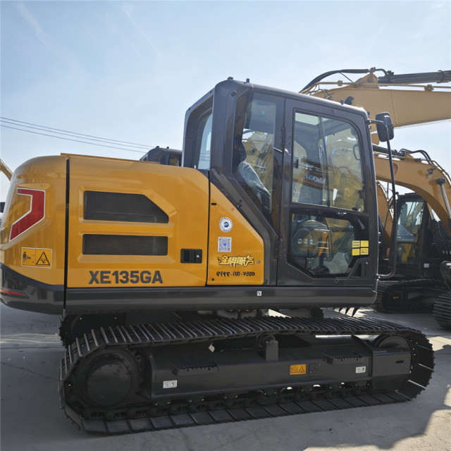 Excavator XE135G
